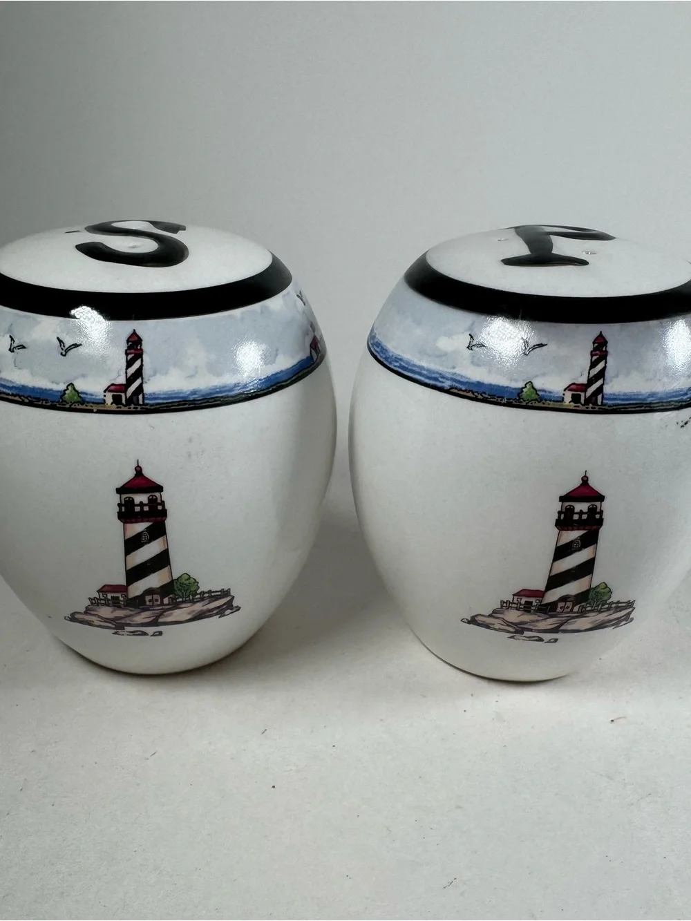 Totally Today Coastal Lighthouse Nautical Salt Pepper Shakers 4